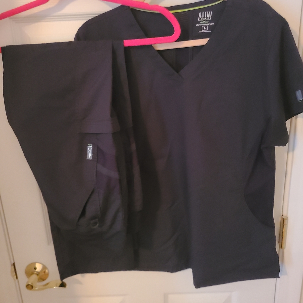 Cherokee Women's Scrub Top and Pants Set in Navy Blue